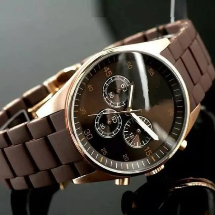 Casual Quartz Wrist Watch for Men with Rubber Strap