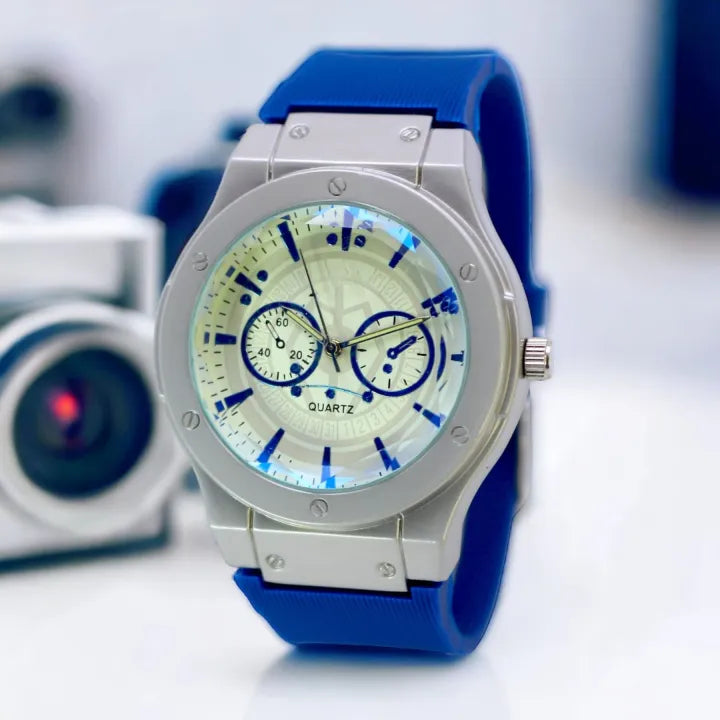Stylish Sports Watch for Men with Silicone Strap